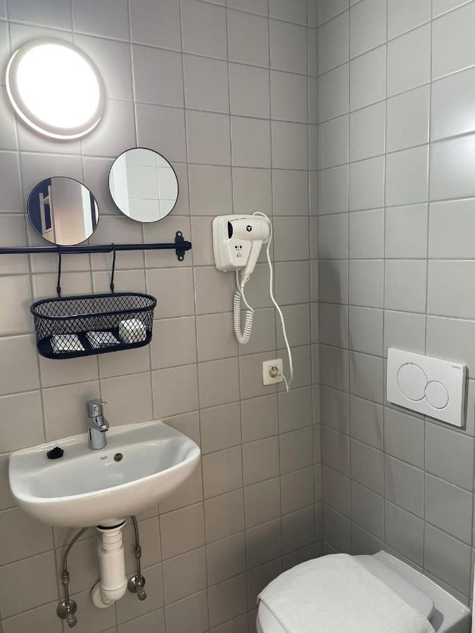 Heb Hotel 2*