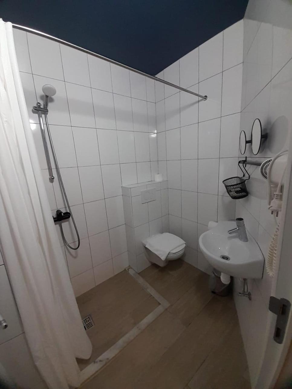 Heb 2* Oostende